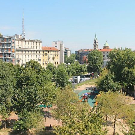 Hotel Mozart Мілан Екстер'єр фото