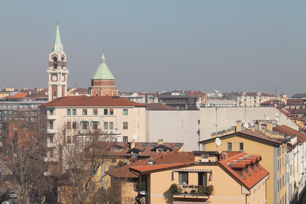 Hotel Mozart Мілан Екстер'єр фото